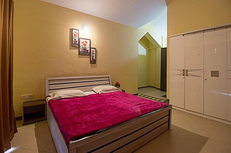 Seva Holidays Villa Ac Room 3Bh With Private Swmming Pool Big Living Room โลนาวาลา ภายนอก รูปภาพ