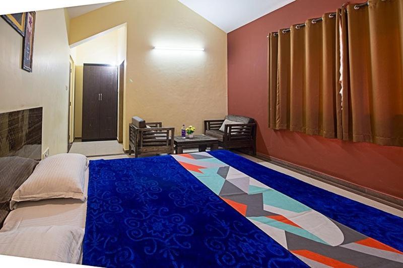 Seva Holidays Villa Ac Room 3Bh With Private Swmming Pool Big Living Room โลนาวาลา ภายนอก รูปภาพ
